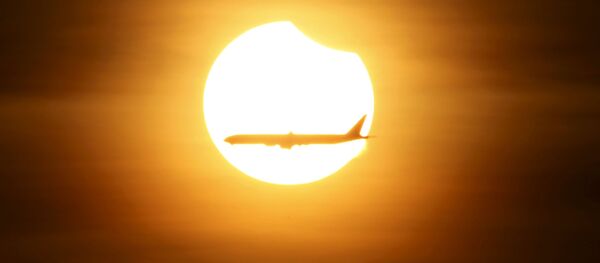 Así fue el primer eclipse solar total de 2016 - Sputnik Mundo