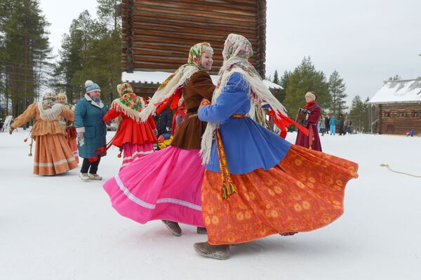 La fiesta de la Maslenitsa - Sputnik Mundo