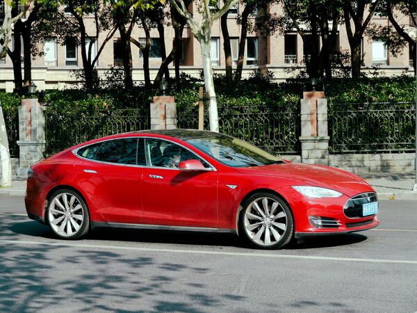 Tesla Model S Tesla Model S - Sputnik Mundo