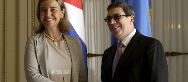 La alta representante de la Unión Europea (UE) para Asuntos Exteriores y Política de Seguridad, Federica Mogherini, y el canciller de Cuba, Bruno Rodríguez - Sputnik Mundo