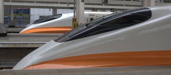 Viaje por Europa en ocho minutos: Eslovaquia construirá un tren supersónico - Sputnik Mundo