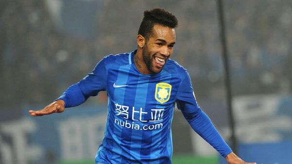 Futbolista Alex Teixeira - Sputnik Mundo