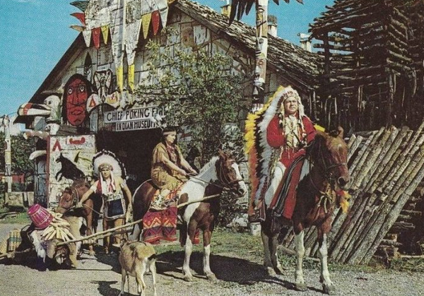 Fuego Penetrante y su tribu, Canada - Sputnik Mundo