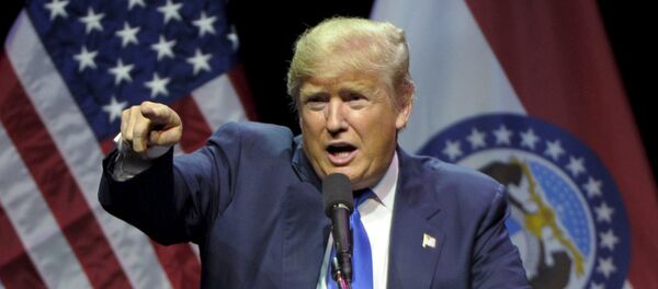 El precandidato republicano a la presidencia de EEUU, Donald Trump - Sputnik Mundo