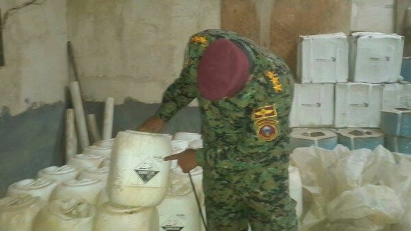 Almacén de armas químicas de Daesh en Ramadi, Irak Almacén de armas químicas de Daesh en Ramadi, Irak - Sputnik Mundo