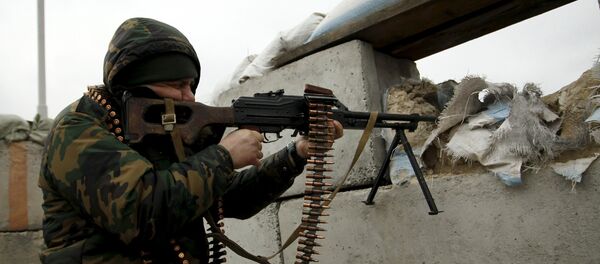 Miliciano en Donbás (archivo) - Sputnik Mundo