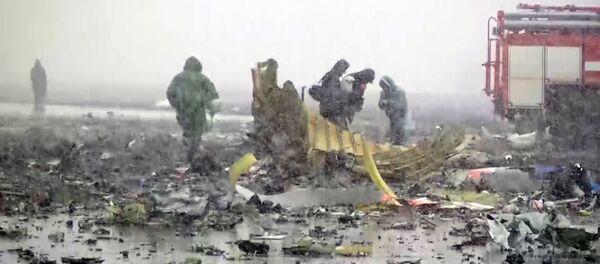 El avión de pasajeros Boeing 737-800 se estrelló en el aeropuerto de Rostov del Don - Sputnik Mundo