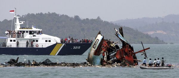 Barcos chinos hundidos (archivo) - Sputnik Mundo