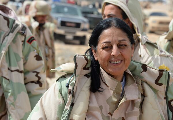 Los Halcones del desierto en la entrada de Palmira - Sputnik Mundo