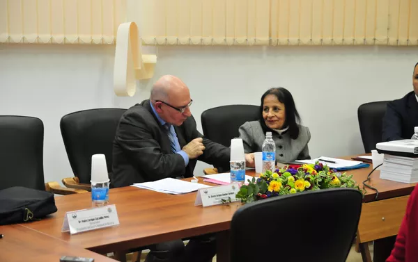 Alvaro Enrique Sánchez Cordero, ministro consejero de Venezuela en la exposición de Francisco de Miranda en la Universidad Estatal de Moscú Alvaro Enrique Sánchez Cordero, ministro consejero de Venezuela en la exposición de Francisco de Miranda en la Universidad Estatal de Moscú - Sputnik Mundo