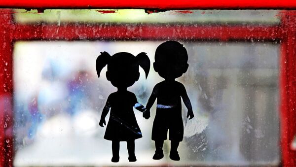 Siluetas de los niños - Sputnik Mundo