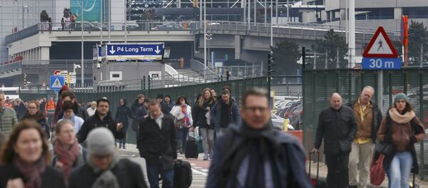 Bélgica cierra frontera con Francia y refuerza seguridad de instalaciones nucleares - Sputnik Mundo