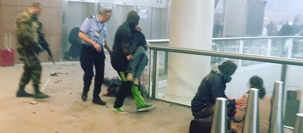 El lugar del atentado en el aeropuerto de Bruselas El lugar del atentado en el aeropuerto de Bruselas - Sputnik Mundo