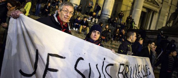 Eventos en memoria de los fallecidos en Bruselas - Sputnik Mundo