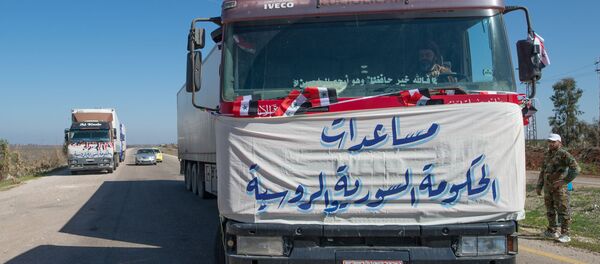 Un convoy humanitario - Sputnik Mundo