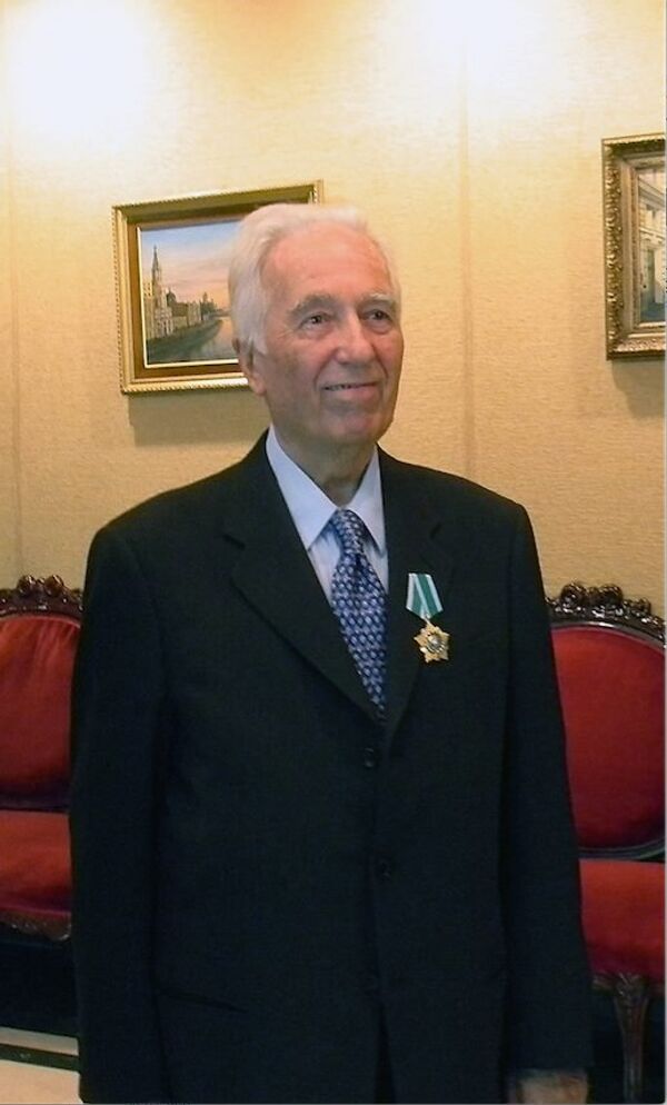 Darío Salas Sommer, filósofo chileno condecorado con la Orden de la Amistad - Sputnik Mundo