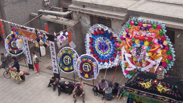 Tienda de decoración de funerales, China - Sputnik Mundo