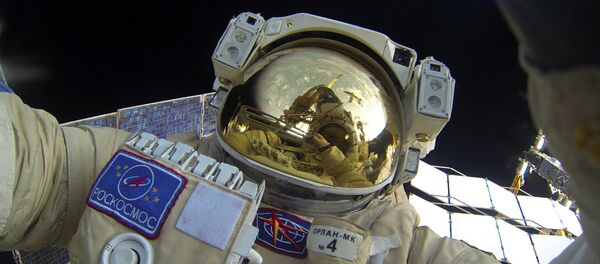 Paseo en el espacio del cosmonauta ruso - Sputnik Mundo