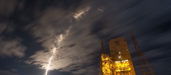 A United Launch Alliance Atlas V rocket carrying Orbital ATK's Cygnus spacecraft - Sputnik Mundo