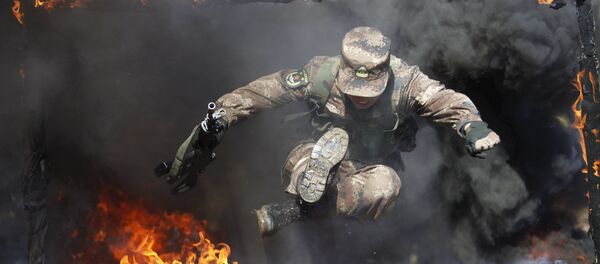 Soldado del Ejército de Liberación Popular de China - Sputnik Mundo