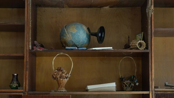 Siete niños de Donetsk heridos tras manipular un proyectil Siete niños de Donetsk heridos tras manipular un proyectil - Sputnik Mundo