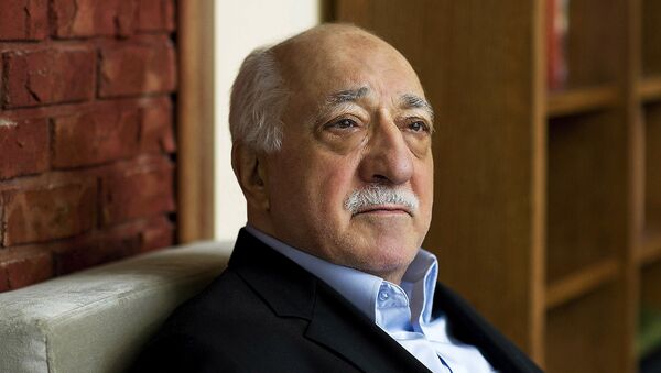 Turkish Islamic preacher Fethullah Gulen is pictured at his residence in Saylorsburg, Pa - Sputnik Mundo