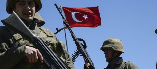 Turkish army soldiers - Sputnik Mundo