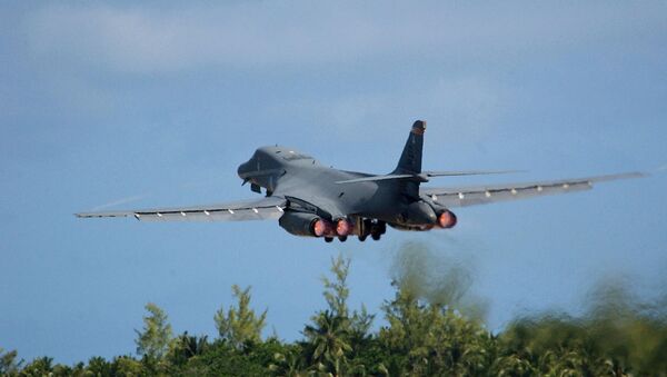 El bombardero B-1B de las Fuerzas Aéreas de EEUU (archivo) - Sputnik Mundo