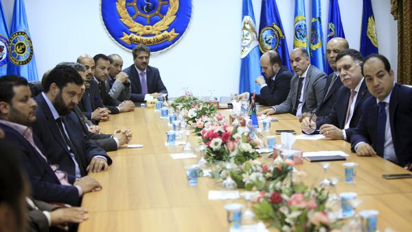 La reunión del Gobierno de Unidad Nacional de Libia La reunión del Gobierno de Unidad Nacional de Libia - Sputnik Mundo