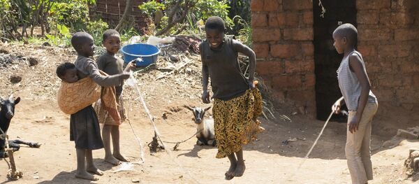 Niñas africanas - Sputnik Mundo