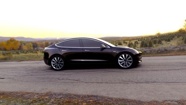 Coche Tesla Model 3 - Sputnik Mundo