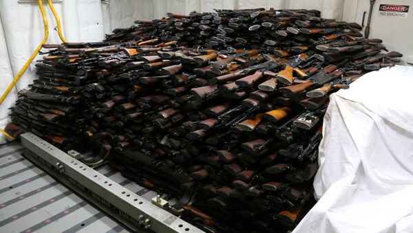 Armas confiscadas (imagen referencial) - Sputnik Mundo