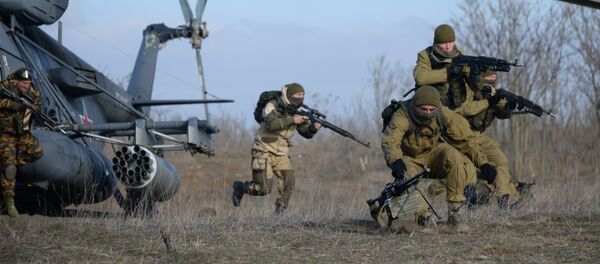 Militares rusos duarante los ejercicios en la región de Stávropol - Sputnik Mundo