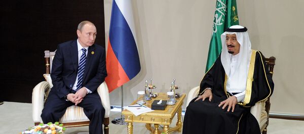 Vladímir Putin, presidente de Rusia, y Salmán bin Abdulaziz, rey de Arabia Saudí - Sputnik Mundo