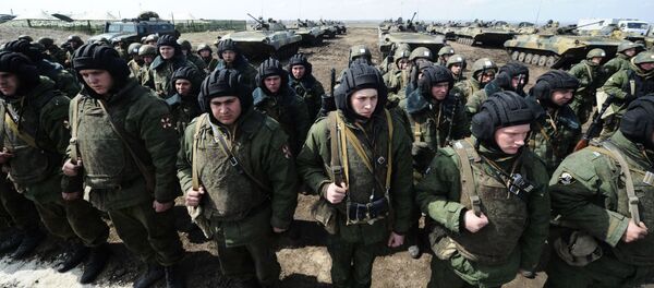 Soldados de las tropas internas de Rusia (archivo) - Sputnik Mundo