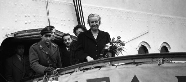 Gabriela Mistral Gabriela Mistral - Sputnik Mundo