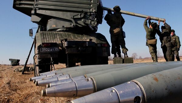 Lanzacohete múltiple Tornado - Sputnik Mundo