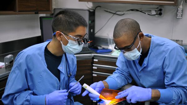 Un procedimiento quirúrgico - Sputnik Mundo