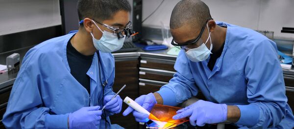 Un procedimiento quirúrgico - Sputnik Mundo