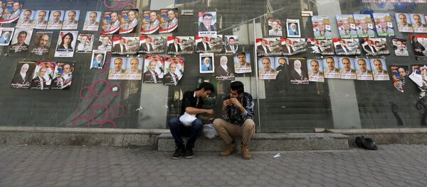 Carteles electorales en Damasco, la capital de Siria - Sputnik Mundo