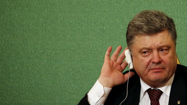 Ukraine's President Petro Poroshenko gestures during a news conference at the Japan National Press Club in Tokyo April 6, 2016. - Sputnik Mundo