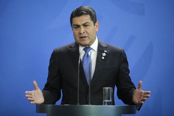 En carne propia: así se infiltró el COVID-19 entre los presidentes latinoamericanos - Sputnik Mundo