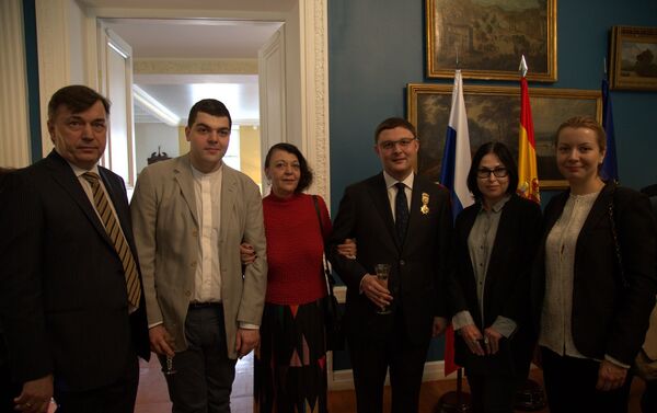 La condecoración de Vasili Tsereteli - Sputnik Mundo