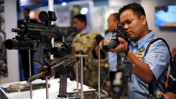 Feria de material bélico DSA en Malasia (archivo) - Sputnik Mundo