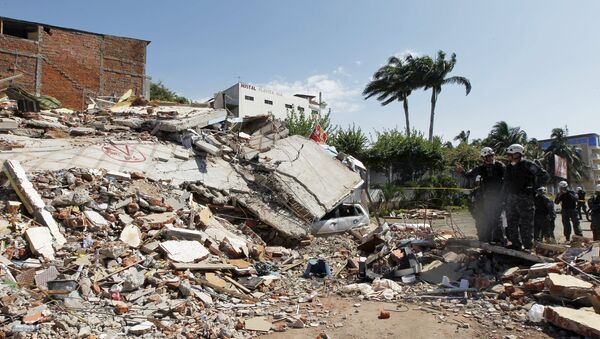 Destrucciones provocadas por el terremoto en Ecuador, abril 17, 2016. - Sputnik Mundo