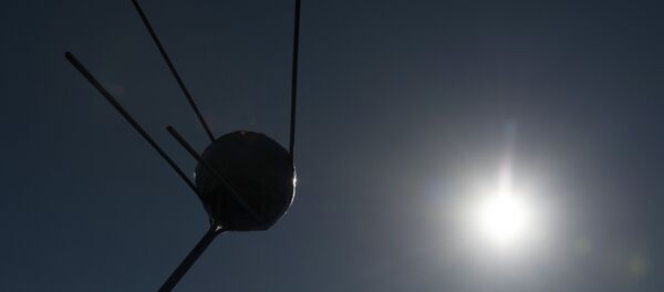 Modelo del satélite Sputnik 1 - Sputnik Mundo