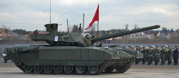 El tanque ruso T-14 Armata durante los ensayos del Desfiles de la Victoria de 2016 - Sputnik Mundo