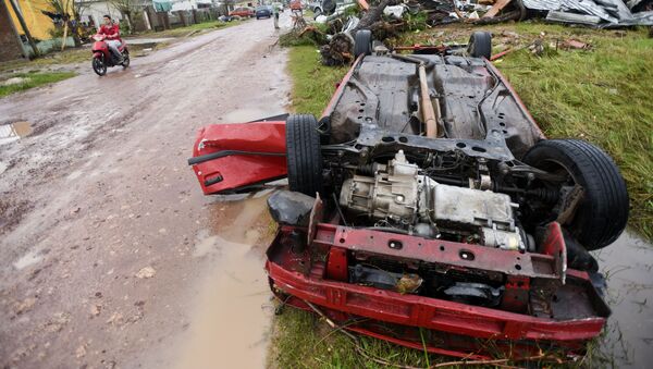 Consecuencias del tornado en Dolores, Uruguay - Sputnik Mundo