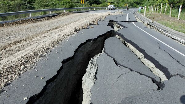 Consecuencias del terremoto en Ecuador - Sputnik Mundo