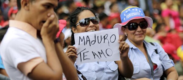 Seguidores de Nicolás Maduro, el presidente de Venezuela - Sputnik Mundo